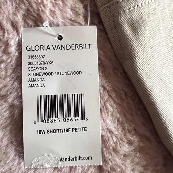 Gloria Vanderbilt - Amanda Jeans - Picture 13 of 14